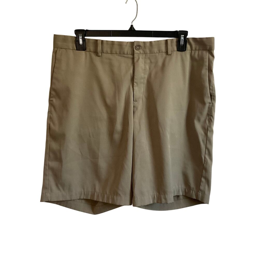 Nike Dri Fit Men’s Khaki Athleisure/Casual Shorts -‎ Size 38